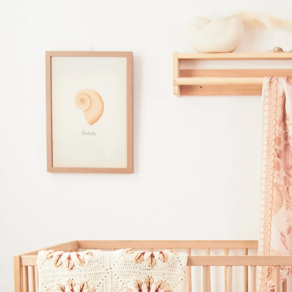 listen_digital_art_downlo_1.webp Banabae Listen Digital Art Download- Nursery Art