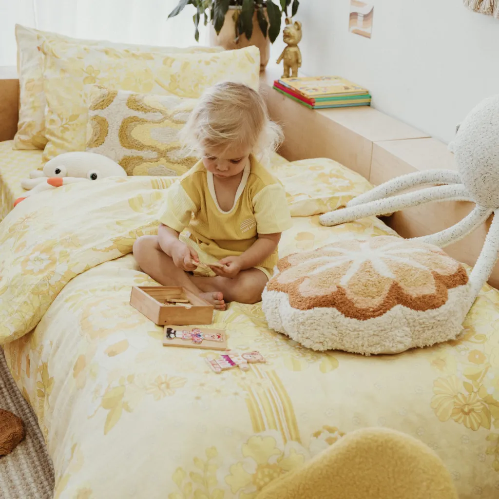 summer_blooms_standard_pi_1.webp Banabae Summer Blooms Standard Pillowcase-Kids Kid's Bedding | Kid's Bedding